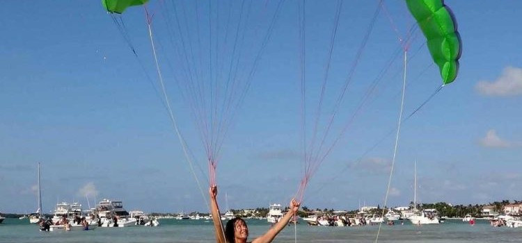 Kite-boarding in Costa Rica Kite-boarding in Costa Rica