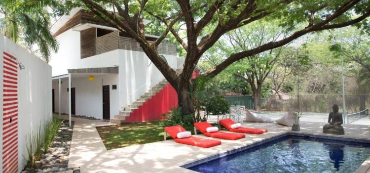 15 love B&B 15 love B&B