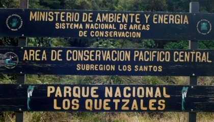 Los Quetzales National Park entrance