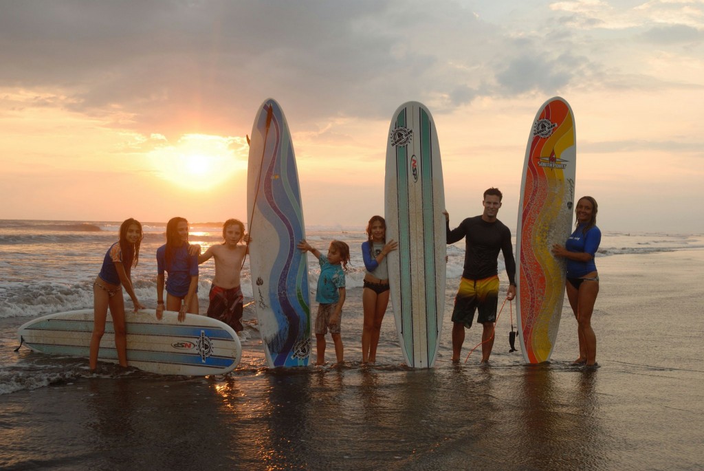 Sunset Surf Dominical 1