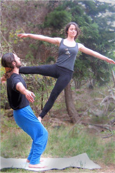 acro-yoga-pose