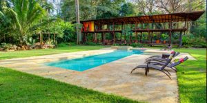 pool-jungle-iguana-lodge-costa-rica